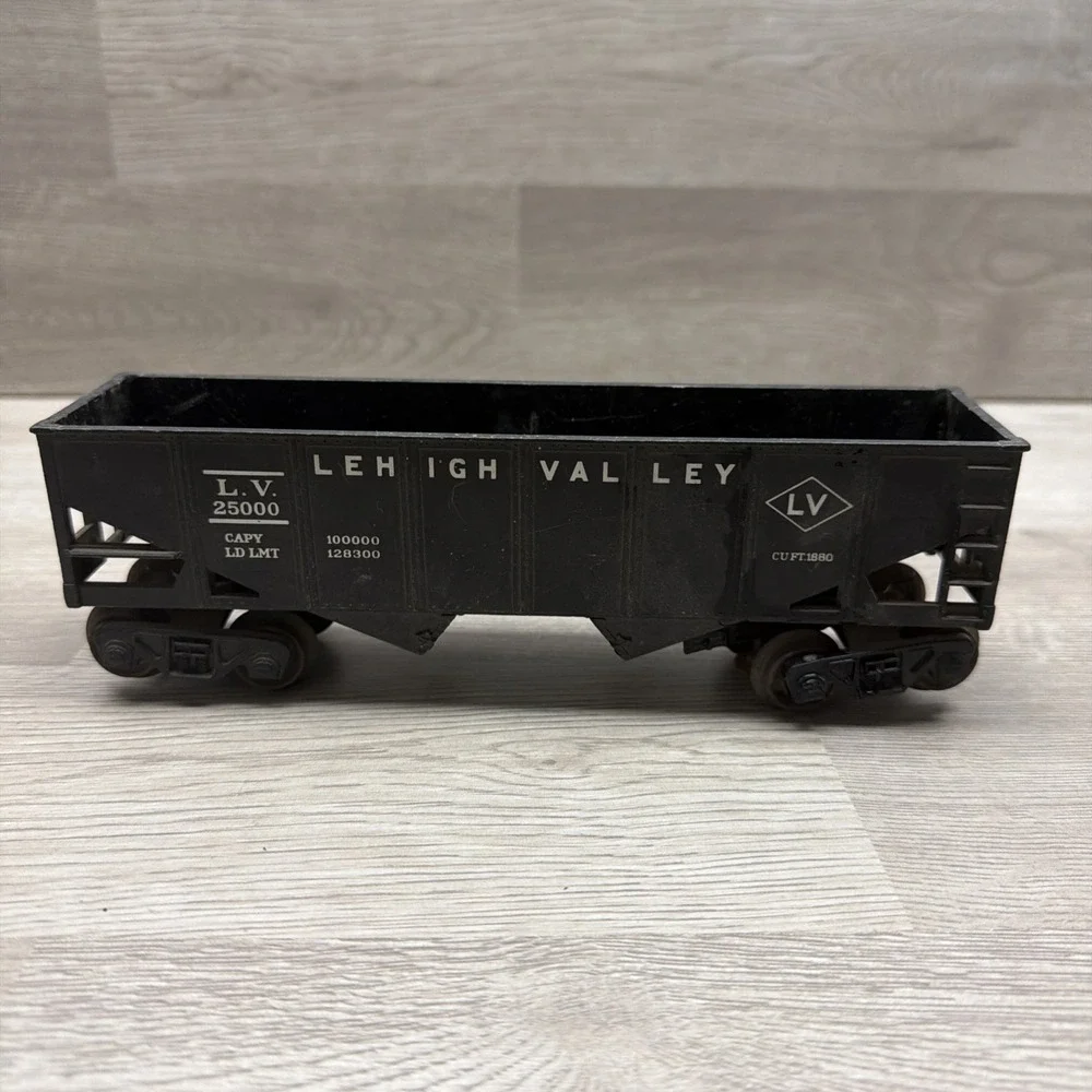 Lionel Vintage Original early postwar 2456 Lehigh Valley‎ Hopper Car